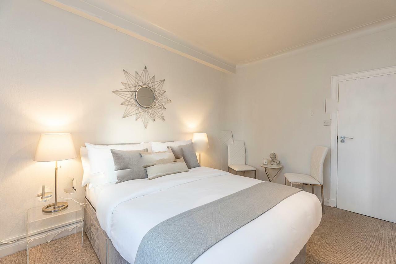 Grand Swiss Cottage Apartment Londres Extérieur photo